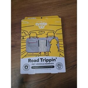EveryYay Road Trippin Pet Vehicle Barrier Grey S30 21-TR6239